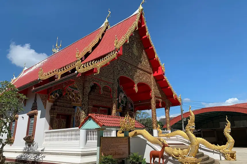 วัดปงสนุก ลำปาง วิหารพระเจ้าพันองค์ทรงจตุรมุขรางวัลอนุรักษ์ยูเนสโก